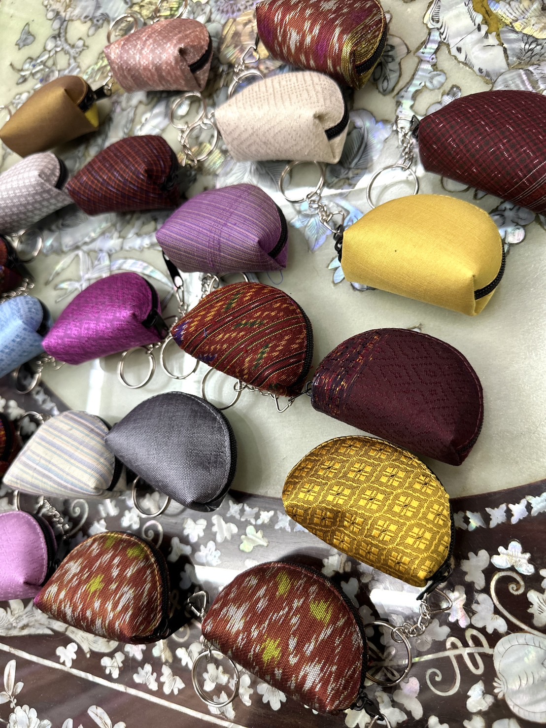 กระเป๋าสตางค์ซิปใบเล็ก โค้งพัด คละสี แพคโหล(12ชิ้น) รหัส GL-ST