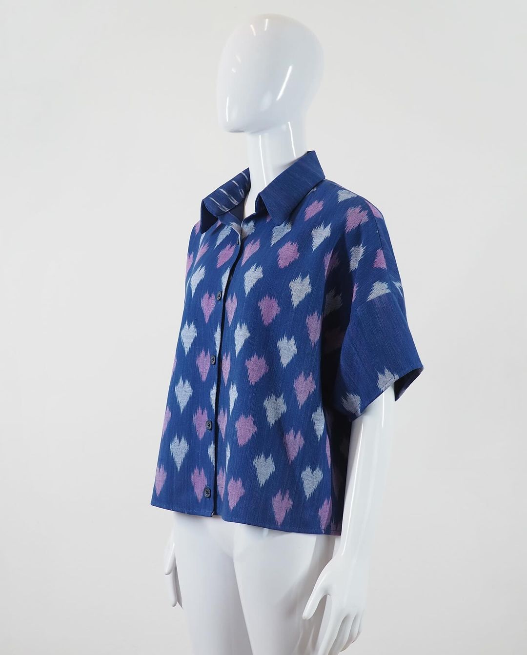 แบบตัด เสื้อผ้าไหม (ไม่รวมผ้า) ตามแบบ รหัส CUT-51-03246719