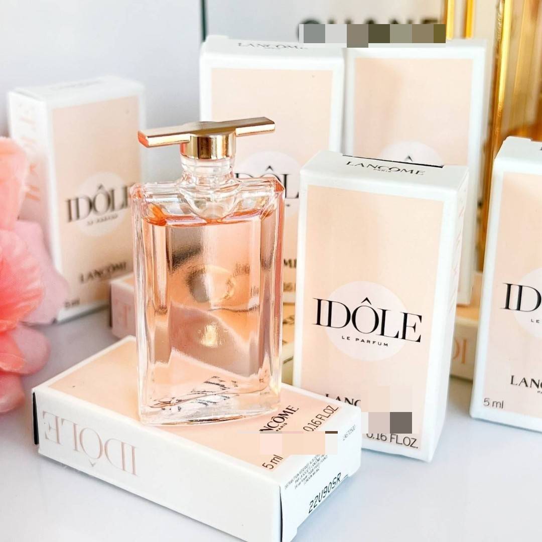 น้ำหอมจิ๋วมินิ Lancome Idole Le Parfum 5ml แบบแต้มมีกล่อง ( Mini Perfume น้ำหอมขนาดพกพา) น้ำหอมจิ๋วมินิ ขวดน่ารัก ตั้งโชว์ก็สวย พกพาก็สะดวก หัวแต้มตามจุดชีพจร