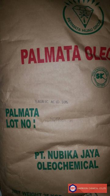 Lauric acid 99%