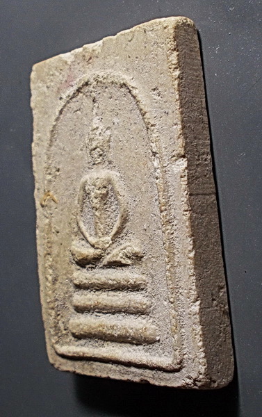 สมเด็จหลวงปู่นาค วัดระฆัง พิมพ์เทวดาอกตันนิยม ปี 2495 หลังมีตรายางวัด