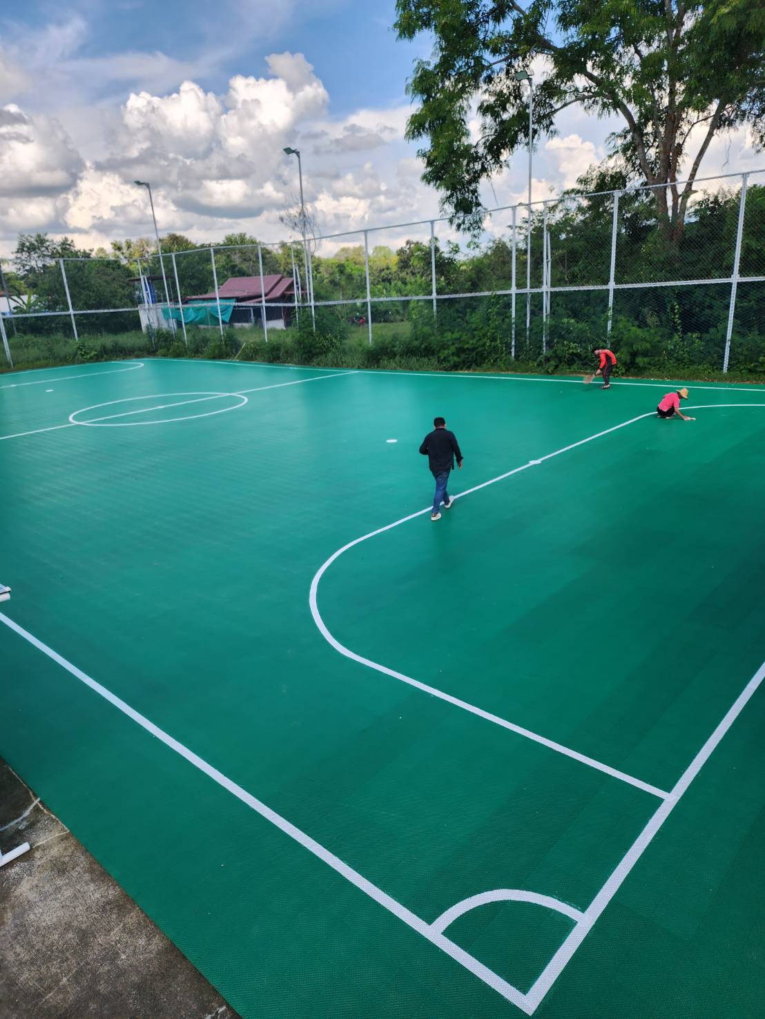 พื้นสนามบาส ไวนิลpvc ใช้ในร่ม รับแรงกระแทกได้ดี