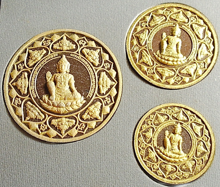 จตุคามรามเทพ รุ่น หลักเมืองมหามงคล ปี 2550 เนื้อว่านนํ้าตาล ปัดทอง ( ชุดกรรมการ)