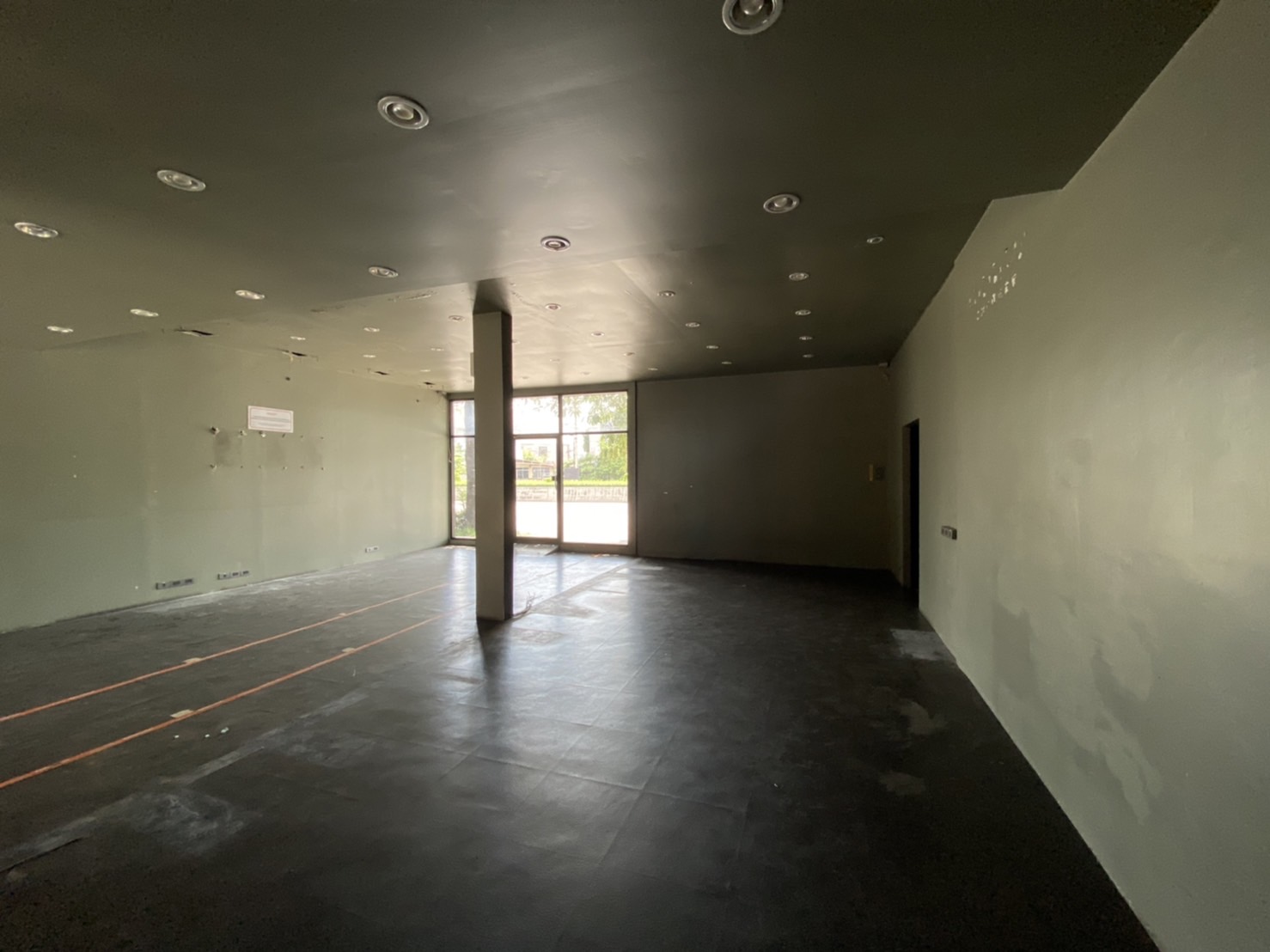 SOLD OUT!🏡ให้เช่า🏡 ห้องว่างทำร้านอาหาร เครื่องดื่ม, สำนักงาน 🏢 ร้านเครื่องเสียงรถยนต์, ร้านเสริมความงาม, ร้านนวดสปา ติดถนน เกษตร-นวมินทร์. ตอม่อ 86-88