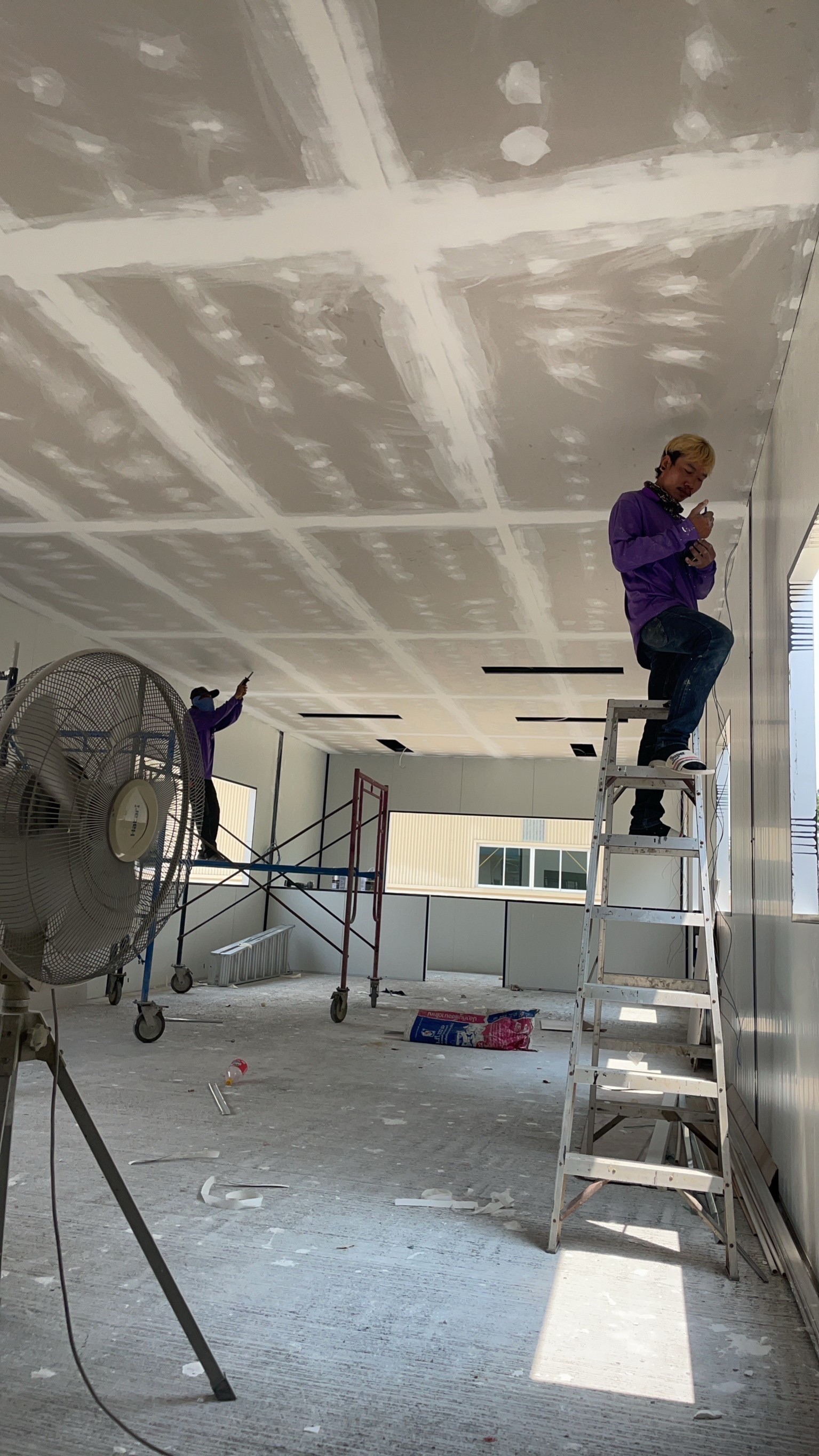 ออฟฟิศสำเร็จรูป บริษัทเหลียงซิ ขนาด5.00x20.00x4.50 เมตร