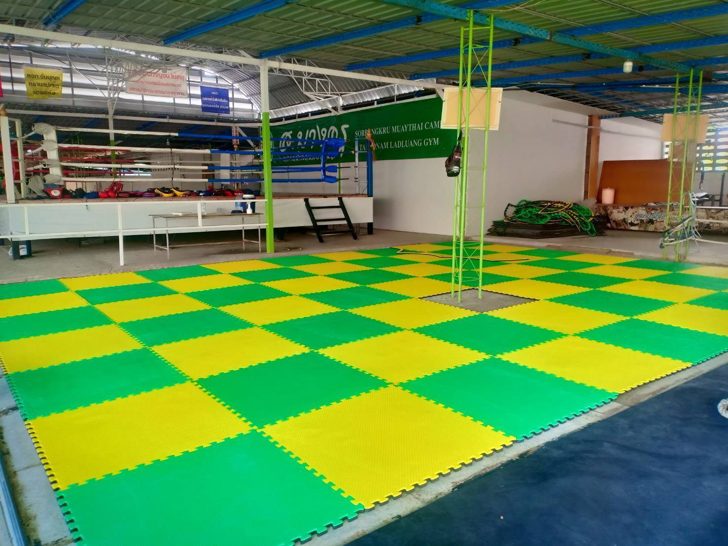 แผ่นโฟมจิ๊กซอว์ปูพื้น สนามมวย เทควันโด ขนาด 1 x 1 m ราคาเริ่มที่ 200 บาท