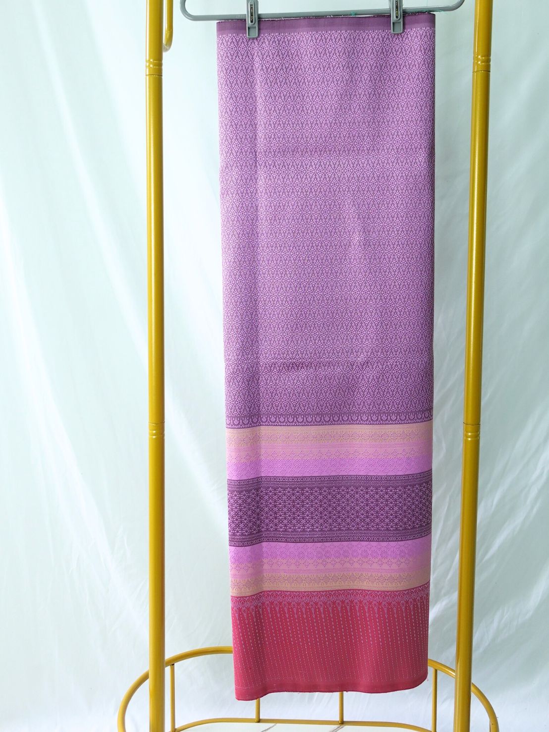 ซิ่น ผ้าไหมยกสุรินทร์ ไหมแท้ 32ตะกอ ไหมแท้100% ขนาด 1x2เมตร พื้นสีม่วง N11-ST-072667103