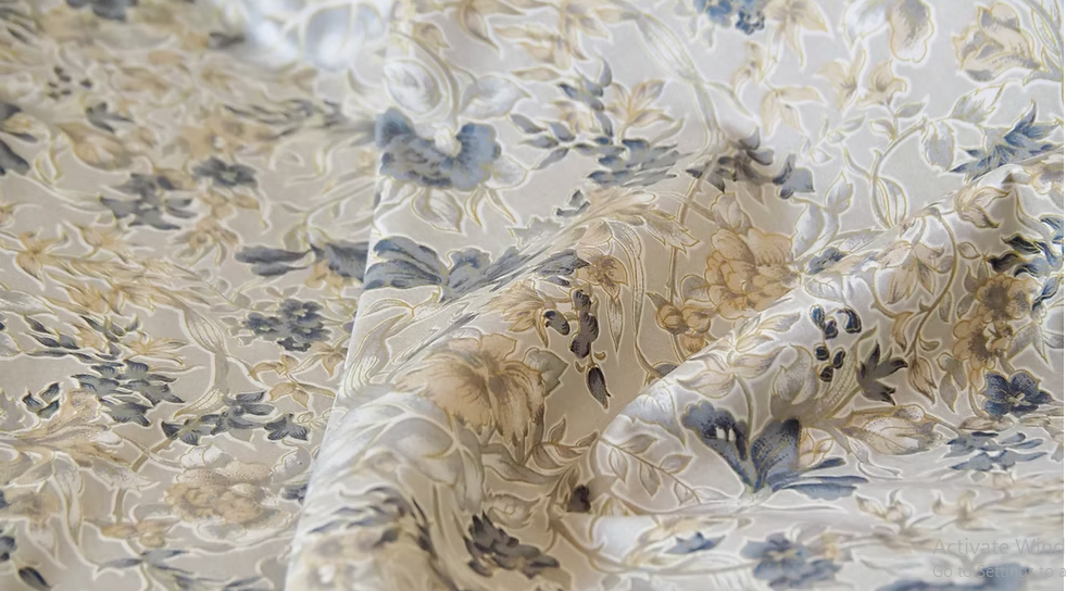 ผ้าพันคอไหมพิมพ์ลาย สี่เหลี่ยมจัตุรัส ขนาด 100x87ซม.ลายดอกไม้ พื้นสีขาว รหัส ZTG-CT-103349