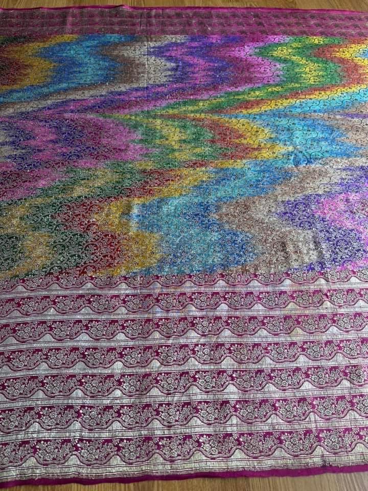 ซิ่น ผ้าปาโตล่า เส้นยืนไหมแท้ ขนาด 114x220ซม. สีคละสี รหัส N9-SIL-GN2