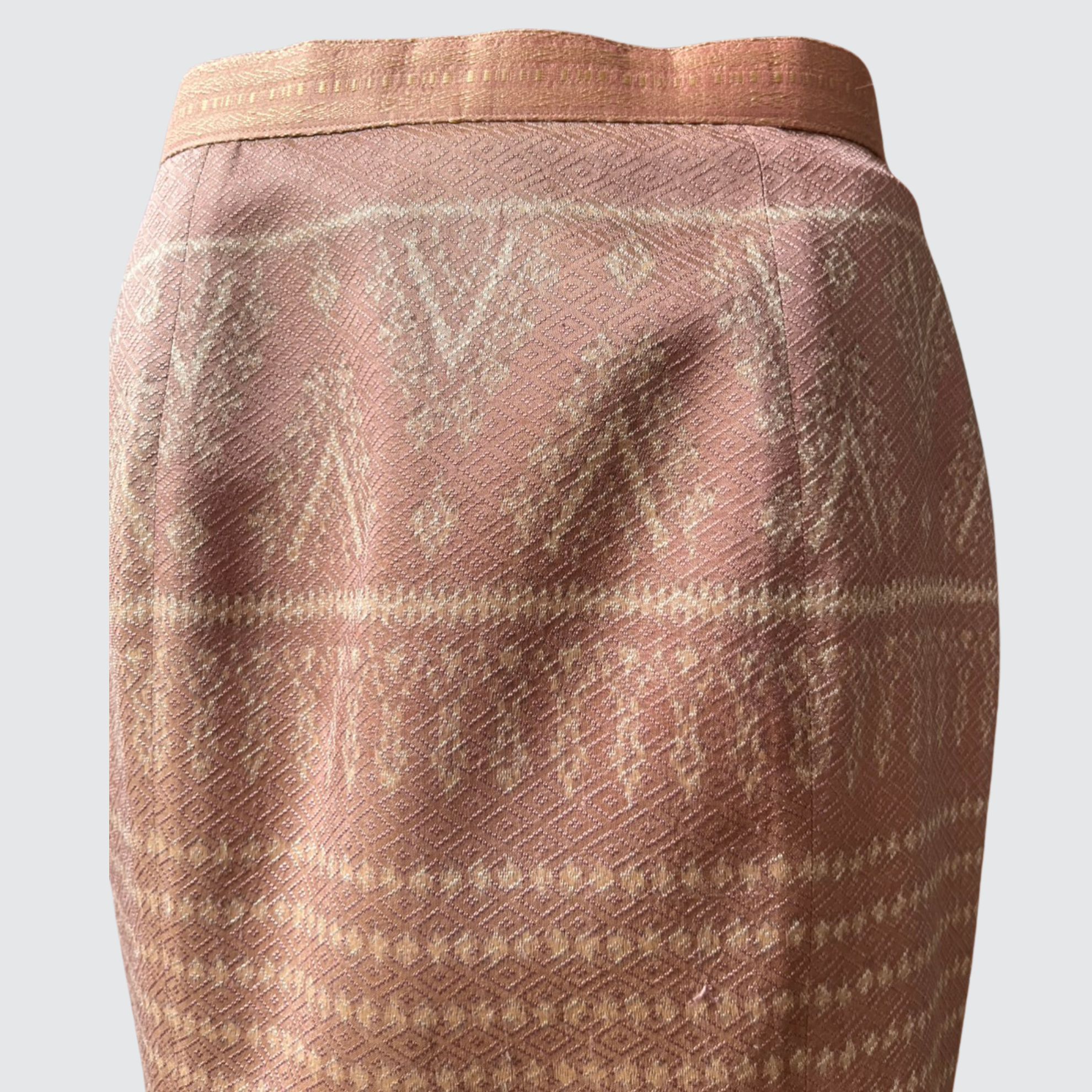 กระโปรงทรงหางปลา ตัดเย็บจากผ้าไหมมัดหมี่ยกดอก ไหมแท้100% | ตัดเย็บตามรูปร่าง | เลือกผ้า ส่งไซส์ได้