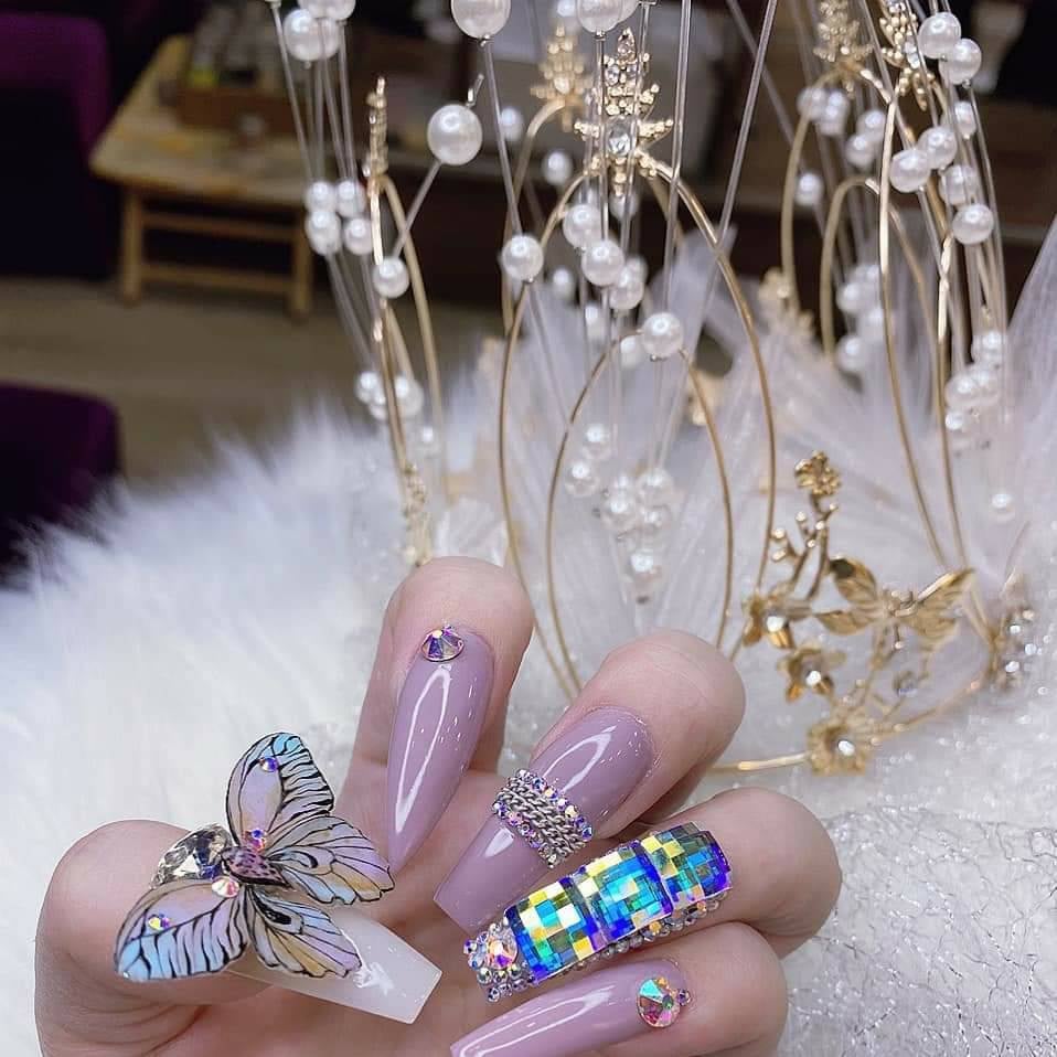 พร็อพถ่ายรูปเล็บ มงกุฎถ่ายรูปโชว์เล็บ มีหลายแบบให้เลือกค่ะ