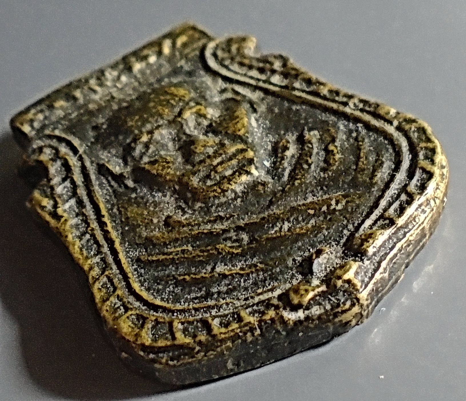 เหรียญหล่อหน้าเสือ หลวงพ่อน้อย วัดธรรมศาลา ปี 12