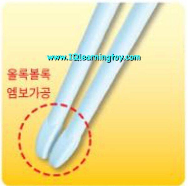 ตะเกียบหัดคีบลายโพโรโร่(ข้างขวา) จากเกาหลี (Chopstick Pororo) 2+ ใช้ฝึกเด็กให้จับตะเกียบด้วยวิธีที่ถูกต้อง พัฒนา IQ & EQ เด็กค่ะ ส่งฟรี