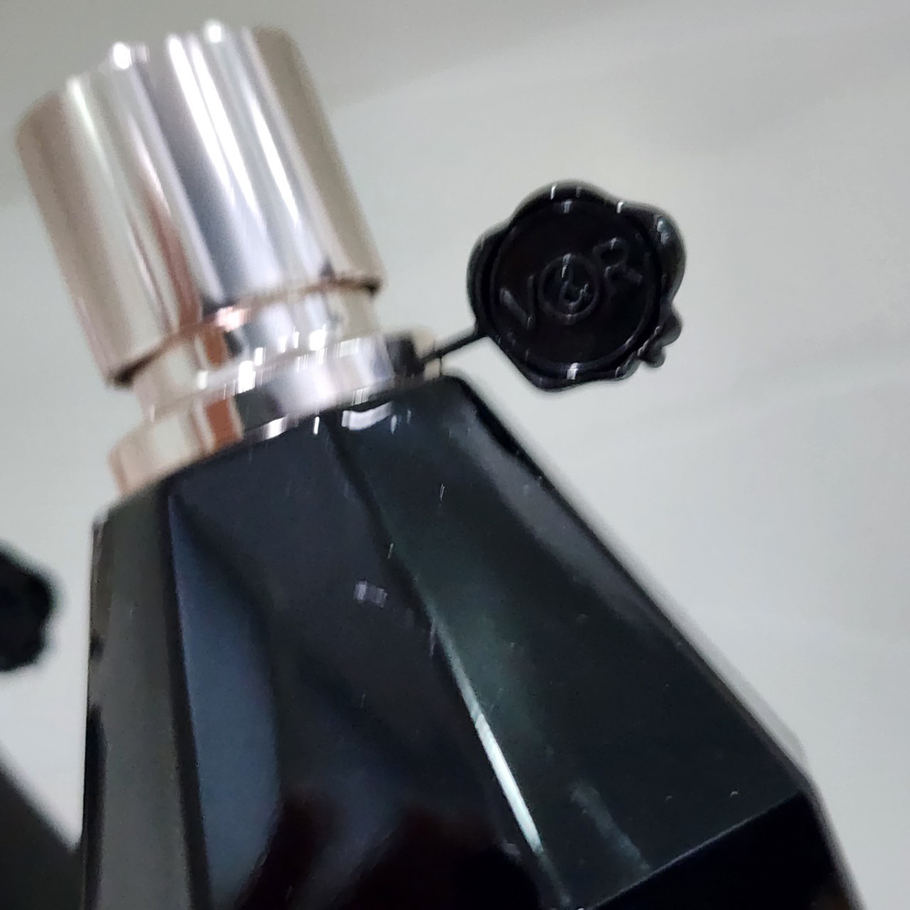 น้ำหอม Viktor & Rolf Flowerbomb Midnight EDP 100ml ไม่มีกล่องและสติกเกอร์