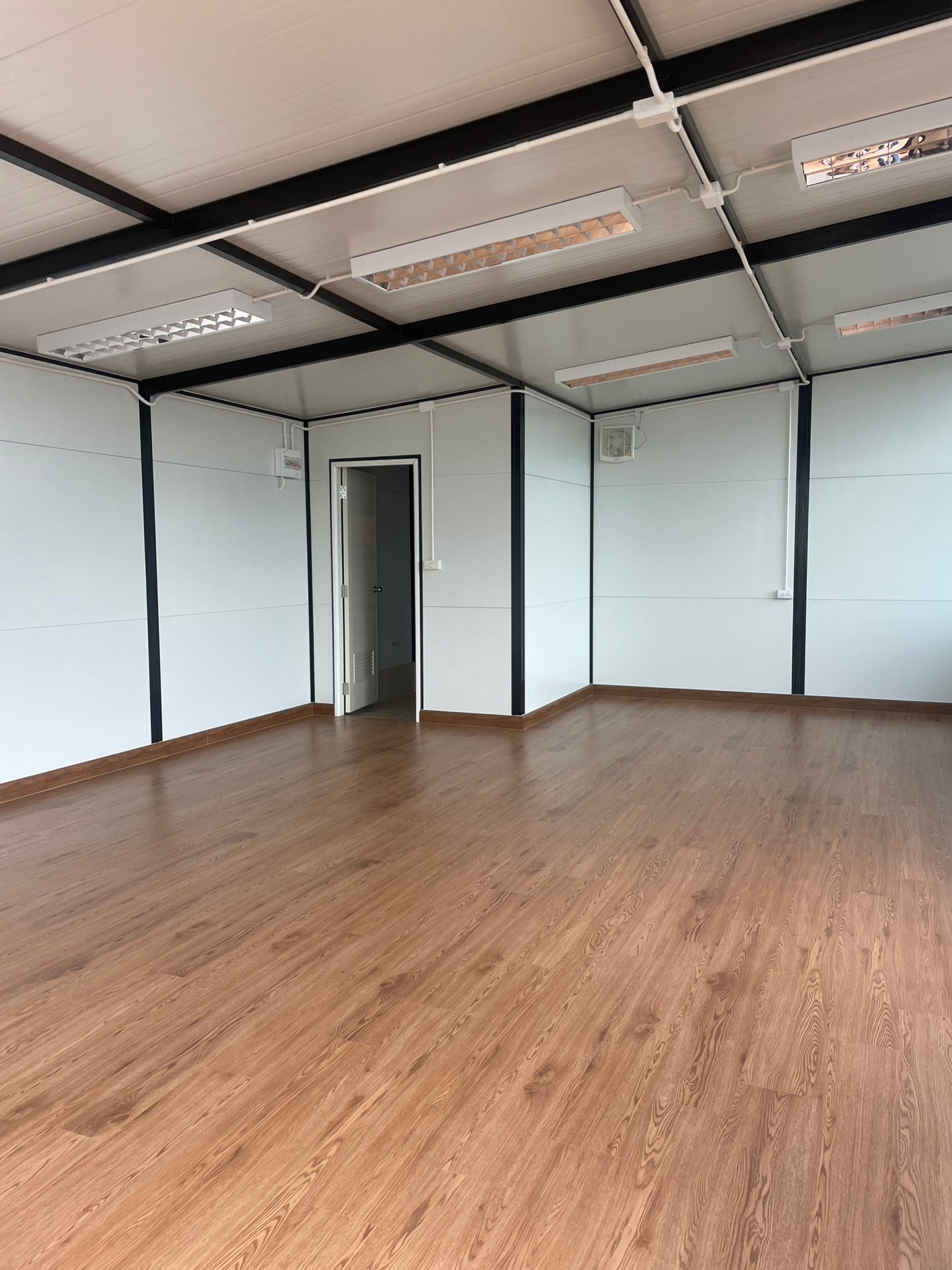 ออฟฟิศสำเร็จรูป ขนาด 5.40x9.10 เมตร อยุธยา