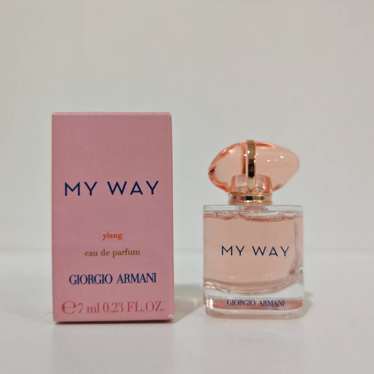 น้ำหอมจิ๋วมินิ Giorgio Armani My Way Ylang EDP 7ml แบบแต้มมีกล่อง ( Mini Perfume น้ำหอมขนาดพกพา) น้ำหอมจิ๋วมินิ ขวดน่ารัก ตั้งโชว์ก็สวย พกพาก็สะดวก หัวแต้มตามจุดชีพจร สำเนา