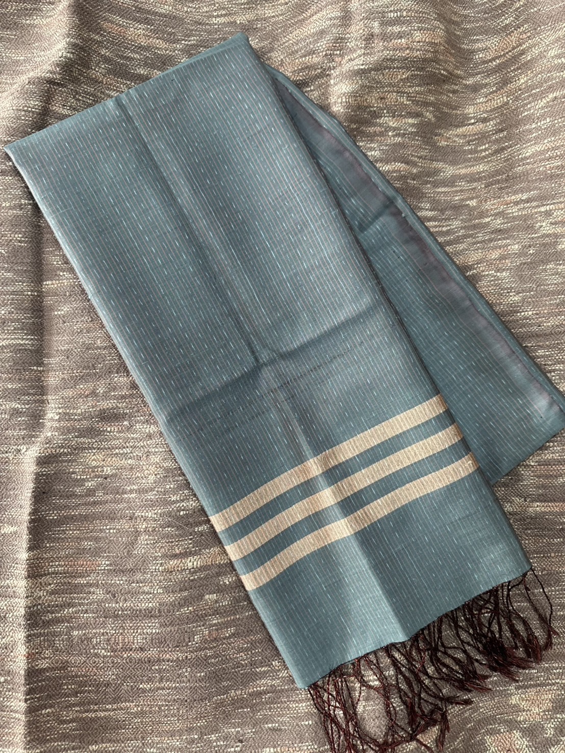 ผ้าคลุมไหล่ผ้าไหม ขนาด 65x200ซม.ลายอัมปรม มีชายครุย สีฟ้าเทา รหัส L5A-AA-0710686