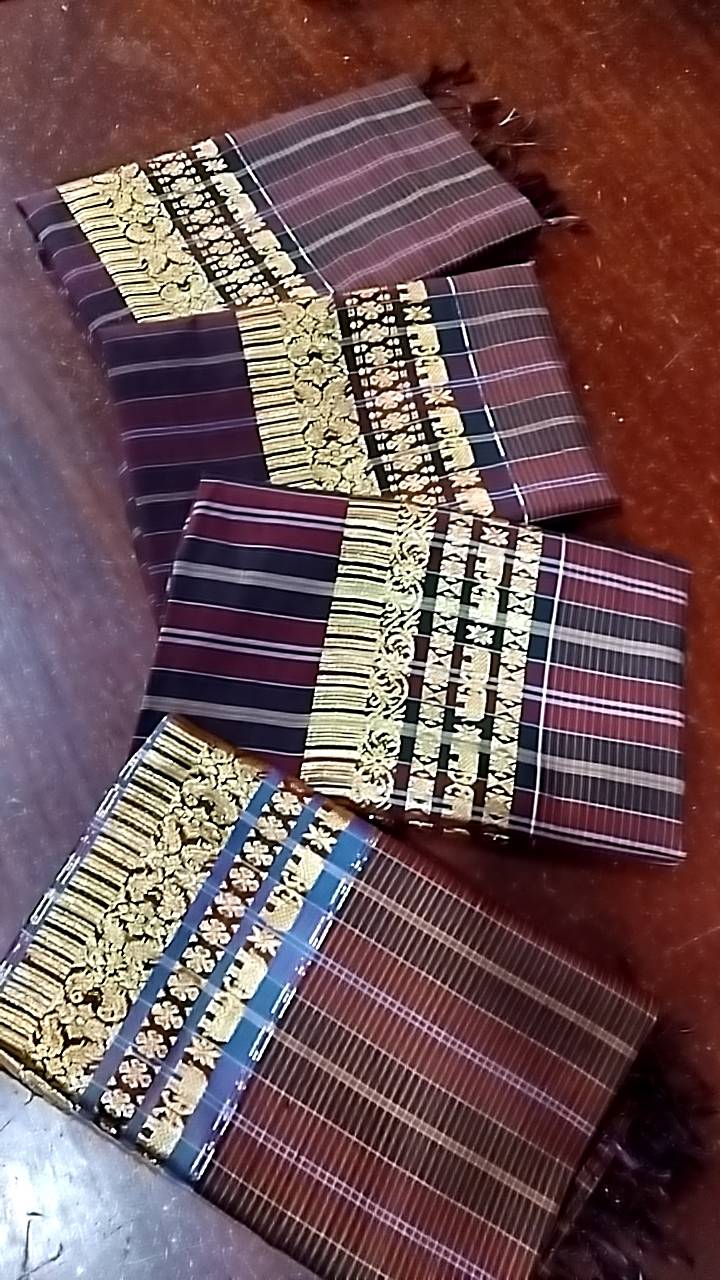 ผ้าขาวม้า ผ้าไหมแท้ เชิงช้างดิ้นทอง ขิดลายช้าง ขนาด 65X200ซม. รหัส R4E-NY-0602671
