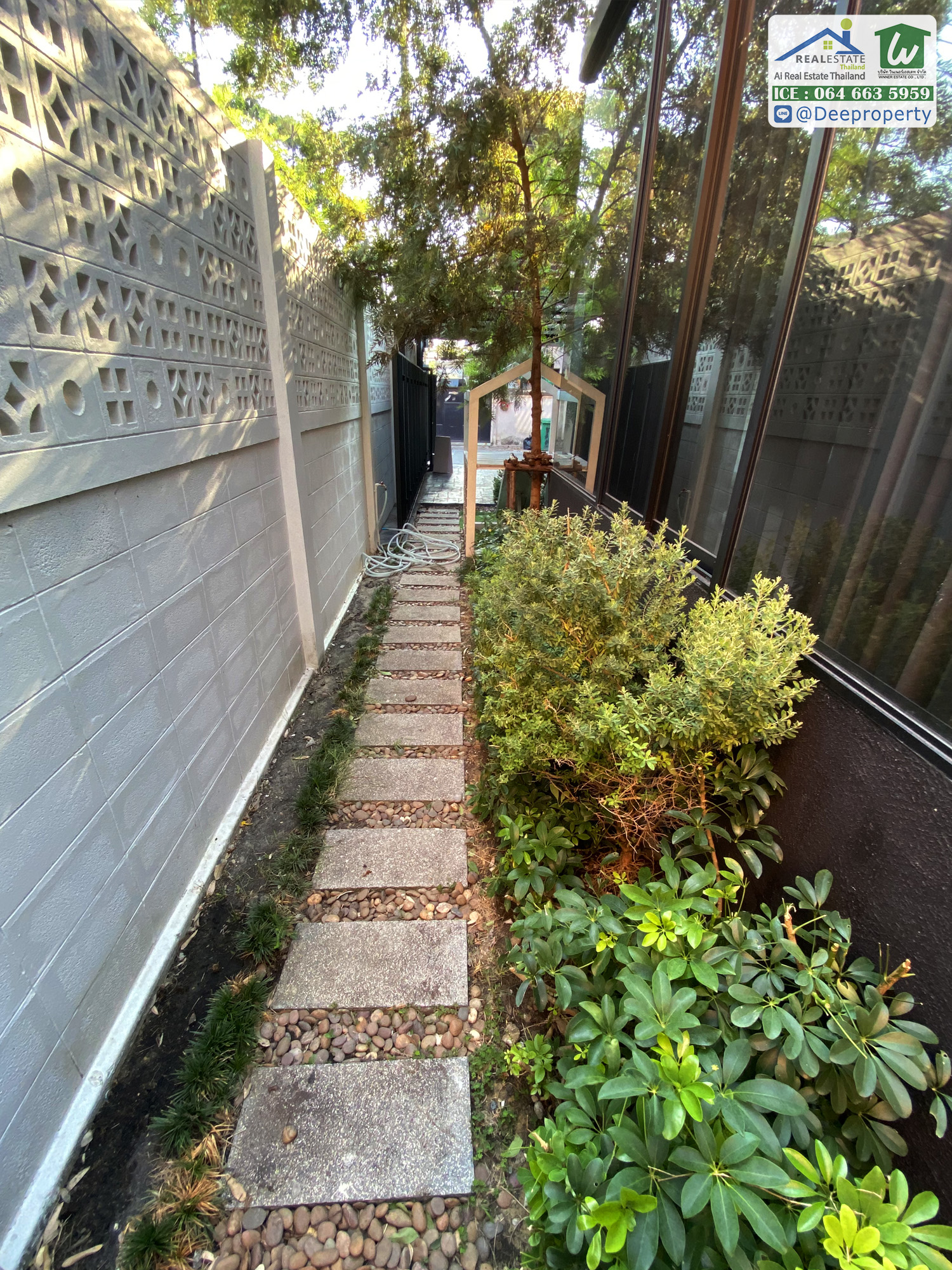 🏡ขายบ้านทาวน์โฮม BritLoft เกษตร-พหลฯ สวยโมเดิลสไตล์อังกฤษ เหมาะทำโฮมออฟฟิศ ใกล้เกษตร-นวมินทร์ และ ลาดปลาเค้า (กู้ได้เกิน)