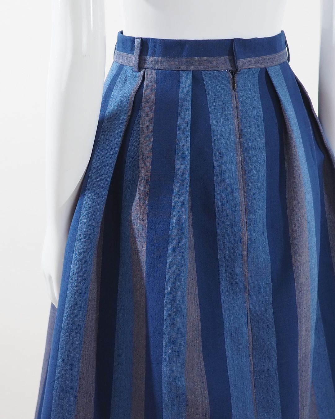 สั่งตัดเย็บกระโปรงผ้าไหม (ไม่รวมผ้า) รหัส CUT-51-0430673