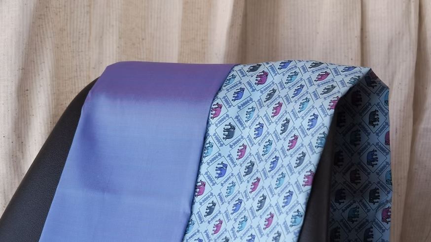 (ผ้าชุด)ไหมพิมพ์ลาย ไหมแท้ ขนาด 1x4หลา (ผ้าลาย2หลา+สีพื้น 2หลา) สีน้ำเงินประกายม่วง รหัส A40-CT-102013