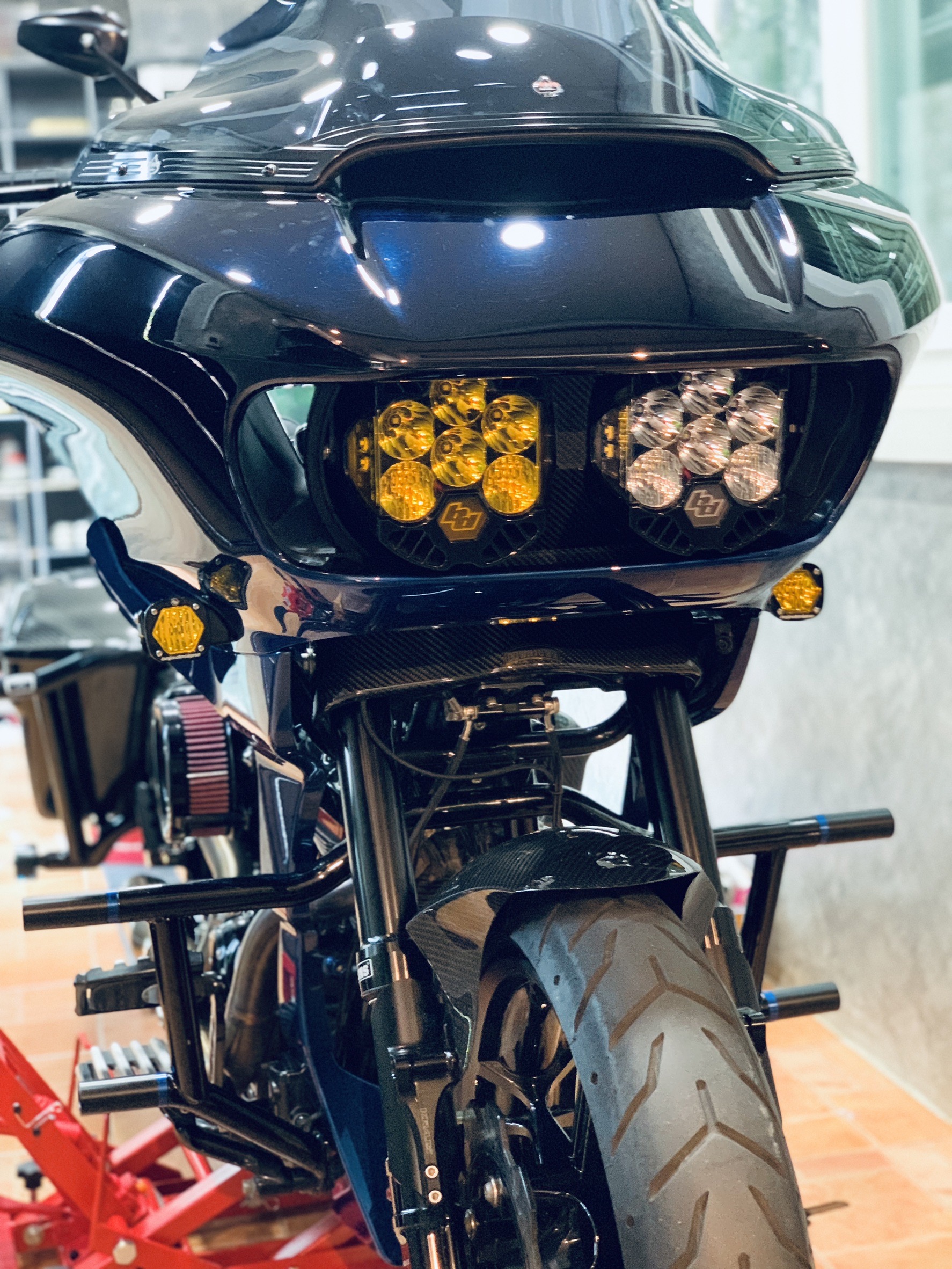 ไฟลี้ยวBaja งานเมกา เหลือง