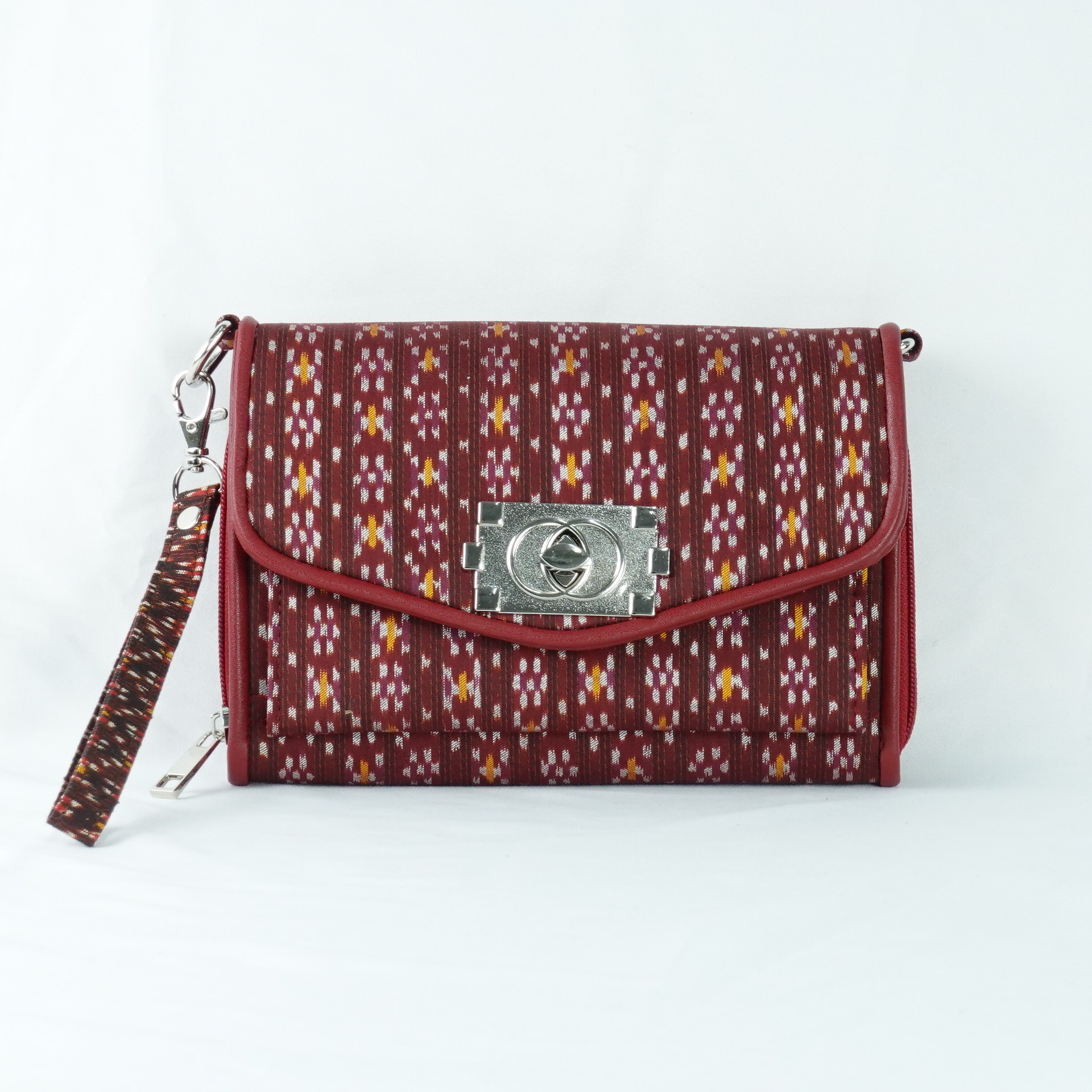 กระเป๋าถือไหมแท้ทรงคลัทช์ พร้อมสายสะพาย ขนาด 15x20ซม.สีน้ำตาลแดง รหัส GO-TT-060568162