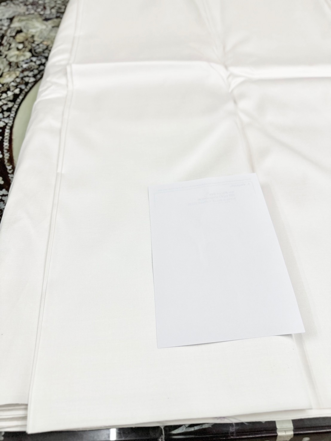 ผ้าไหมสีพื้น เนื้อเรียบ ไหมแท้ 2เส้น สีขาว (ราคาต่อหลา) รหัส C-60002