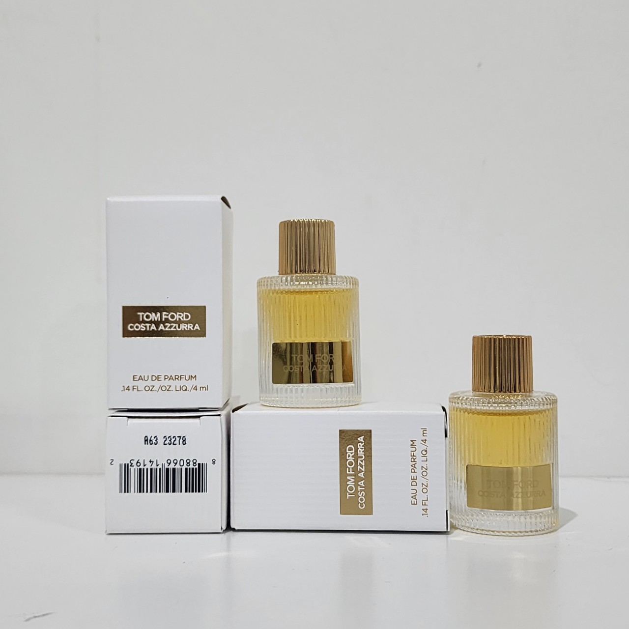 น้ำหอมจิ๋วมินิ Tom Ford Costa Azzurra Eau De Parfum 4mlแบบแต้มมีกล่อง ( Mini Perfume น้ำหอมขนาดพกพา) น้ำหอมจิ๋วมินิ ขวดน่ารัก ตั้งโชว์ก็สวย พกพาก็สะดวก หัวแต้มตามจุดชีพจร