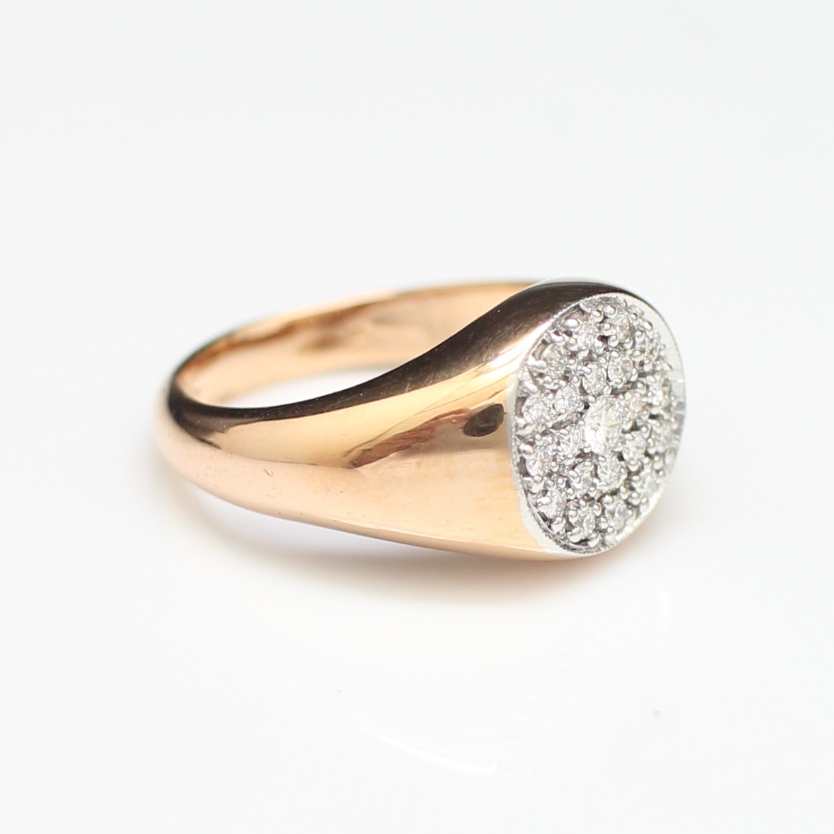 RG250594 แหวนเพชรกระจุก เพชรเม็ดกลาง 0.07 กะรัต เพชรล้อม 0.25 กะรัต Pinkgold 18k นน.รวม 5.69 กรัม ขนาดแหวน 52