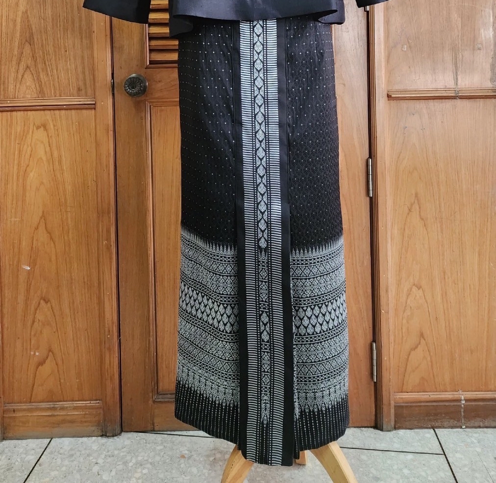 สั่งตัดเย็บ ผ้าถุงหน้านาง ประเภทยกใหญ่ (ไม่รวมผ้า) รหัส CUT-ARW-0226671