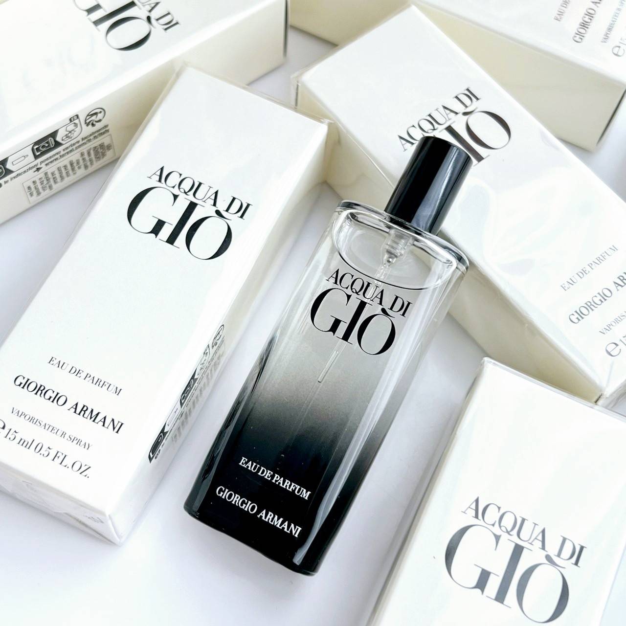 น้ำหอมจิ๋วมินิ Giorgio Armani ACQUA Di Gio Pour Homme EDP 15ml ( Mini Perfume น้ำหอมขนาดพกพา) น้ำหอมจิ๋วมินิแบบทดลองแบบสเปรย์ พกพาก็สะดวกใช้ฉีดตามจุดชีพจร