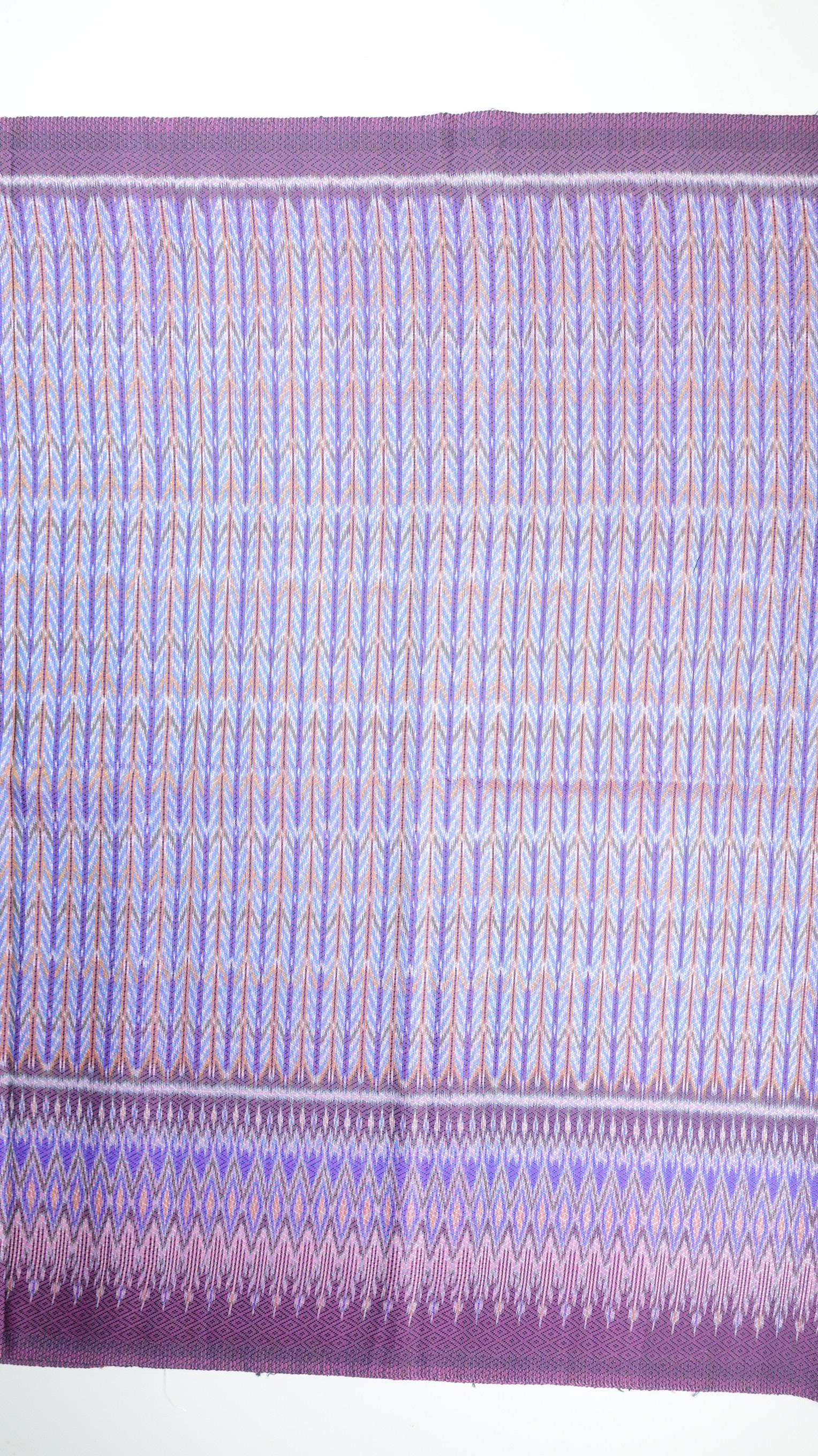 (ผ้าชุด)ไหมมัดหมี่ 6ตะกอ ไหมแท้ (ผ้าลาย 2เมตร+สีพื้น2เมตร) โทนสีม่วง รหัส L8A-ME-066-1222672