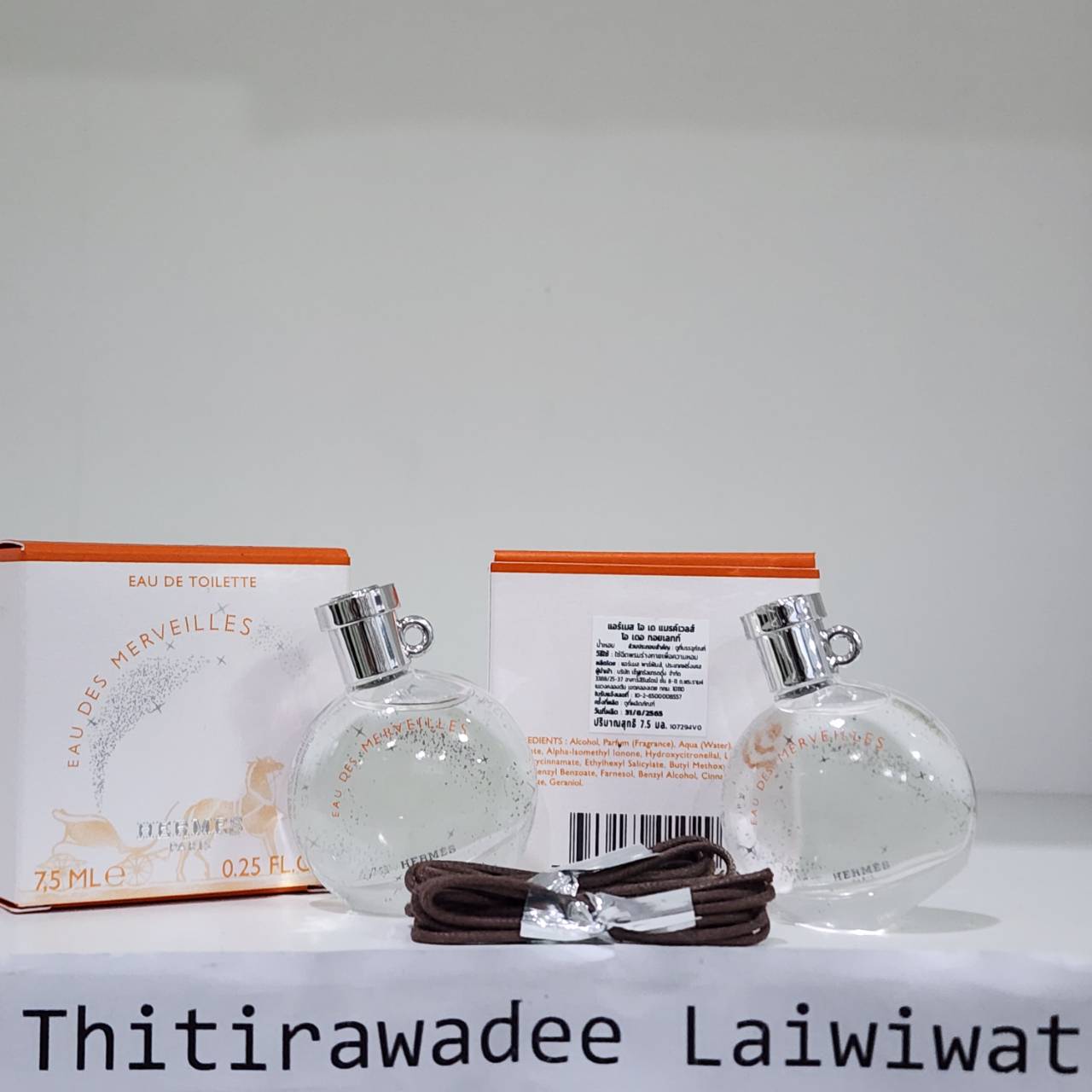 น้ำหอมจิ๋วมินิ Hermes Eau des Merveilles Eau de Toilette 7.5ml แบบแต้มมีกล่อง ( Mini Perfume น้ำหอมขนาดพกพา) น้ำหอมจิ๋วมินิ ขวดน่ารัก ตั้งโชว์ก็สวย พกพาก็สะดวก หัวแต้มตามจุดชีพจร