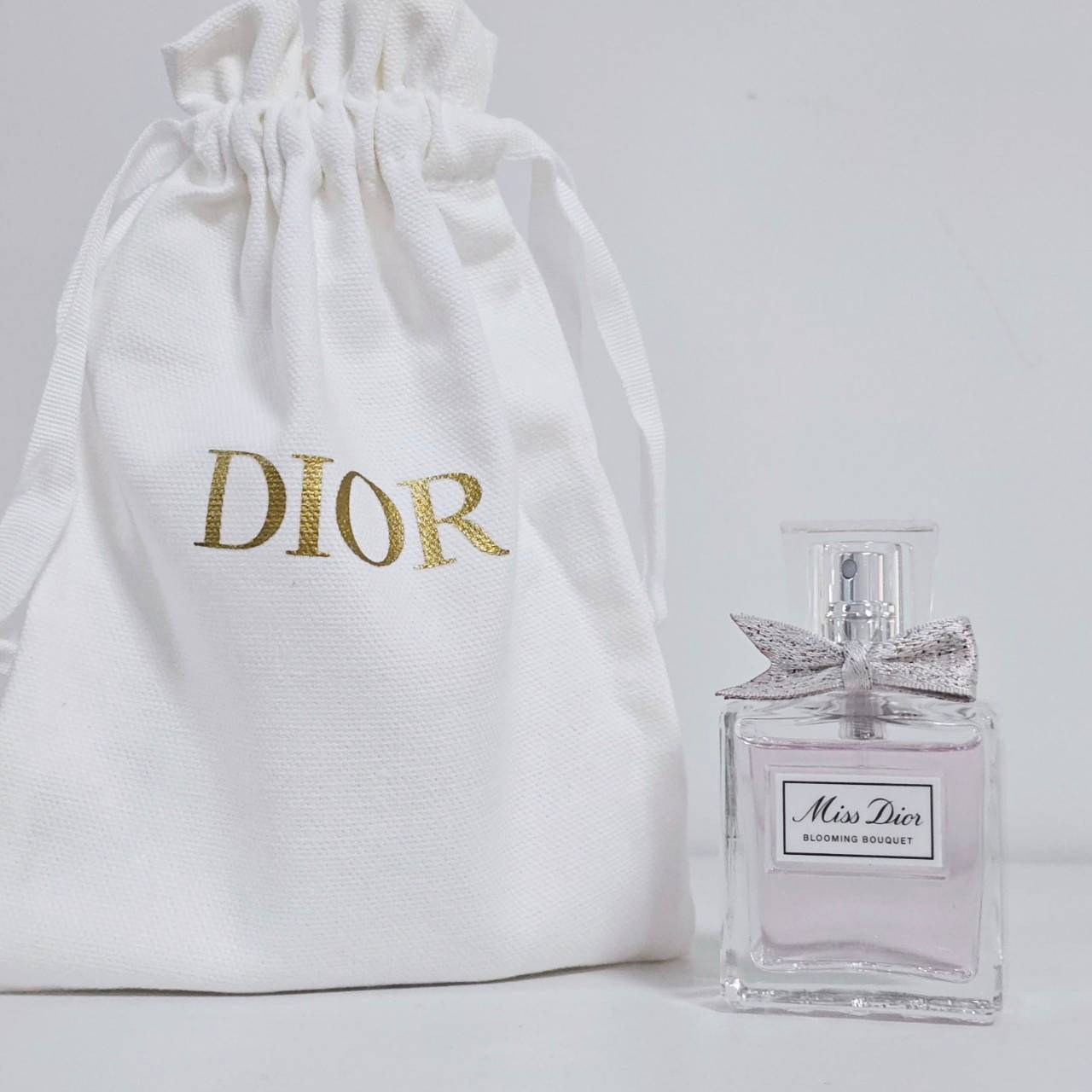 น้ำหอมแท้ Christian Dior Miss Dior Blooming Bouquet 30ml แยกจาก SET ไม่มีกล่องแต่มีถุงกระดาษให้ค่ะ +ถุงผ้า