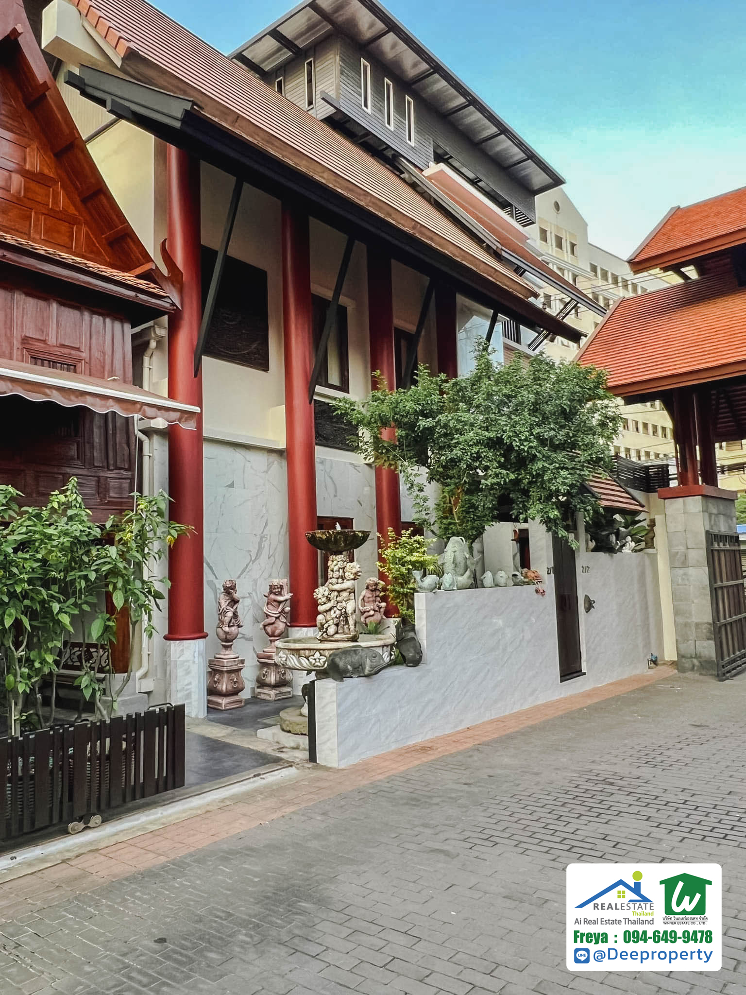 ขายบ้านเดี่ยว 3 ชั้น พหลโยธิน 24 ทำเลทอง ใกล้ห้าง Central ลาดพร้าว ขนาดใหญ่ 75.1 ตร.ว. แต่งครบพร้อมเข้าอยู่!