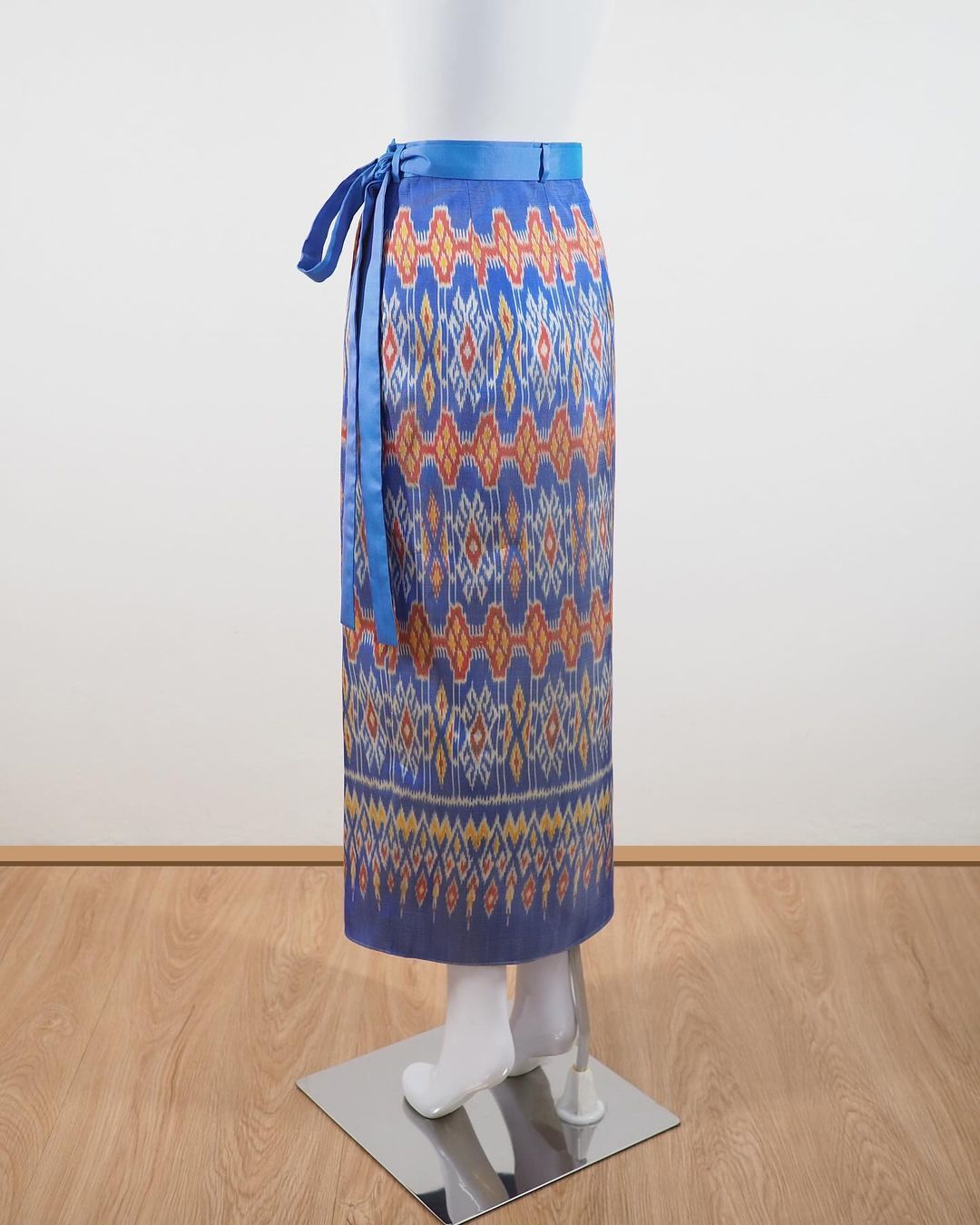 สั่งตัดเย็บกระโปรงผ้าไหม (ไม่รวมผ้า) รหัส CUT-51-111766