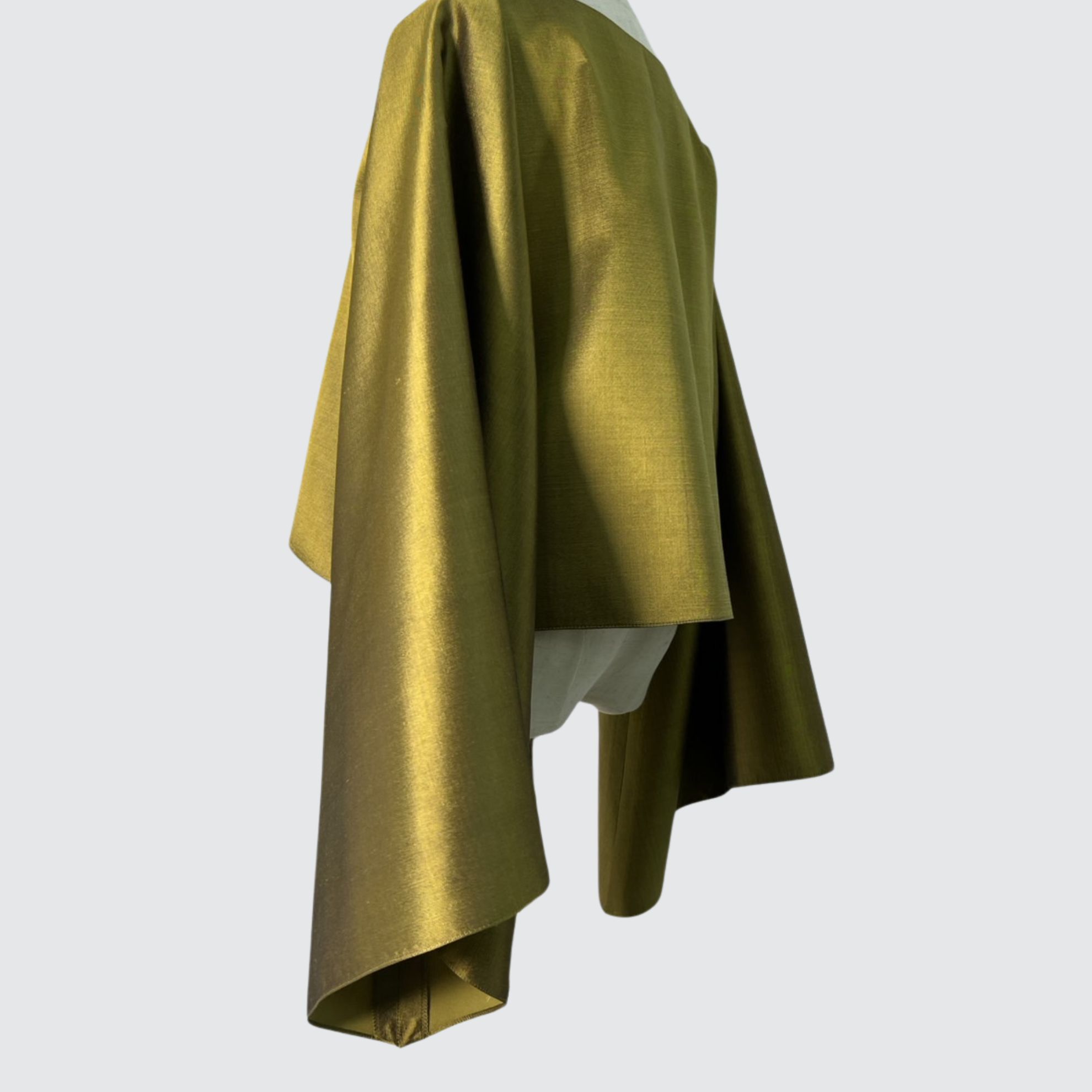 เสื้อแขนยาว ตัดเย็บจากไหมสีพื้น เนื้อเรียบ ไหมแท้ 100% | ตัดเย็บตามรูปร่าง | เลือกผ้า ส่งไซส์ได้