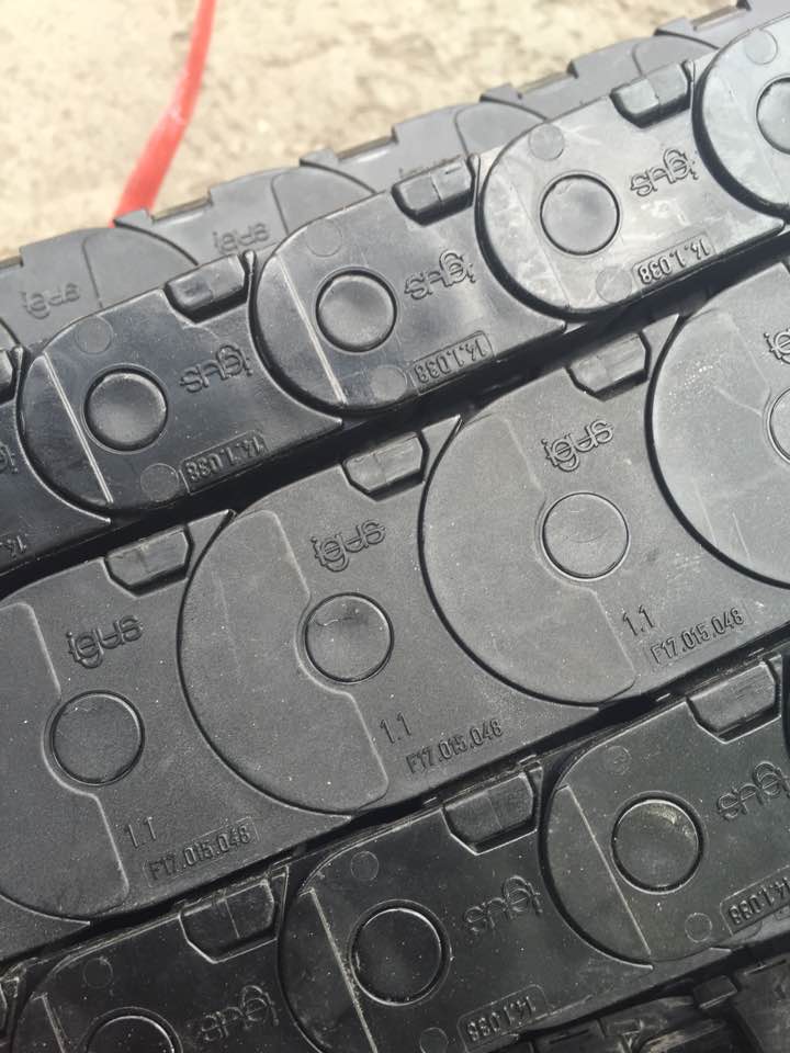 Cable Chain รางกระดูกงู ร้อยสายไฟ igus