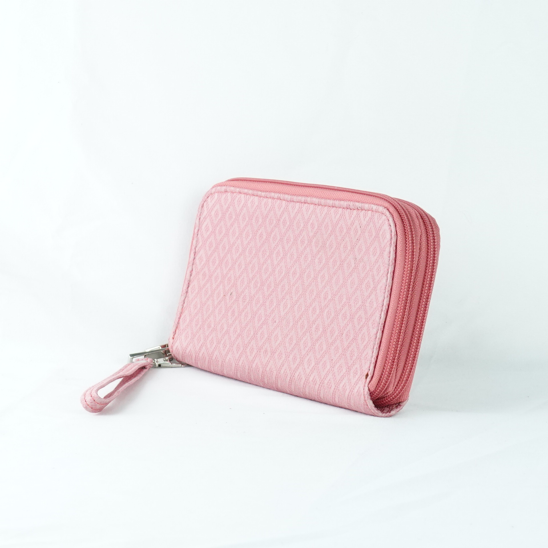 กระเป๋าเงินผ้าไหม ซิปรอบ2ซิป ขนาด 3x11x21ซม.พื้นสีชมพู รหัส GM-TT-060568178
