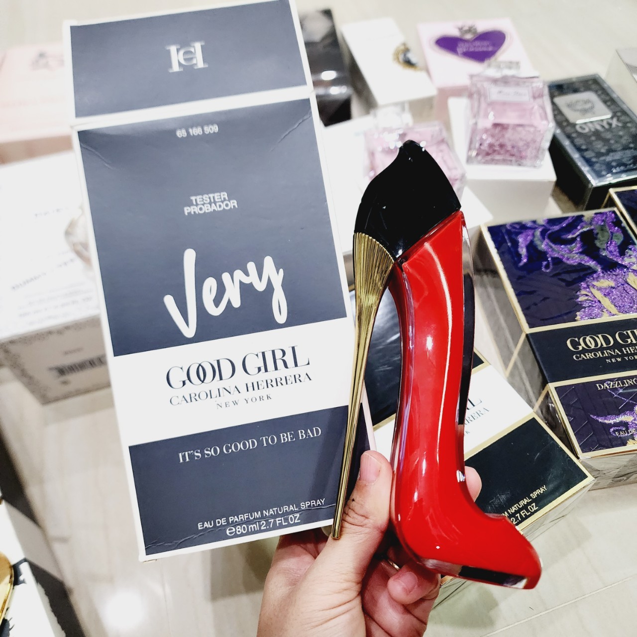 น้ำหอมแท้ Carolina Herrera Very Good Girl EDP 80ml กล่องเทสตอร์