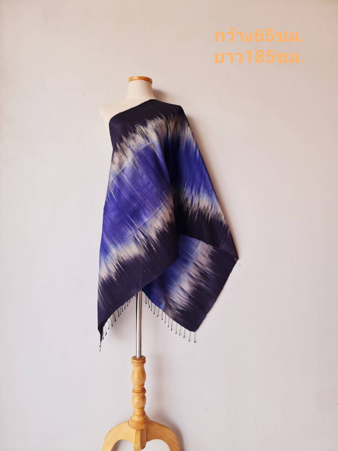 ผ้าคลุมไหล่ผ้าไหม ไหมแท้ เนื้อหยาบนุ่ม ขนาด 65x185ซม.สีน้ำเงินกรมท่า-สีม่วง รหัส ZM-119-1113683