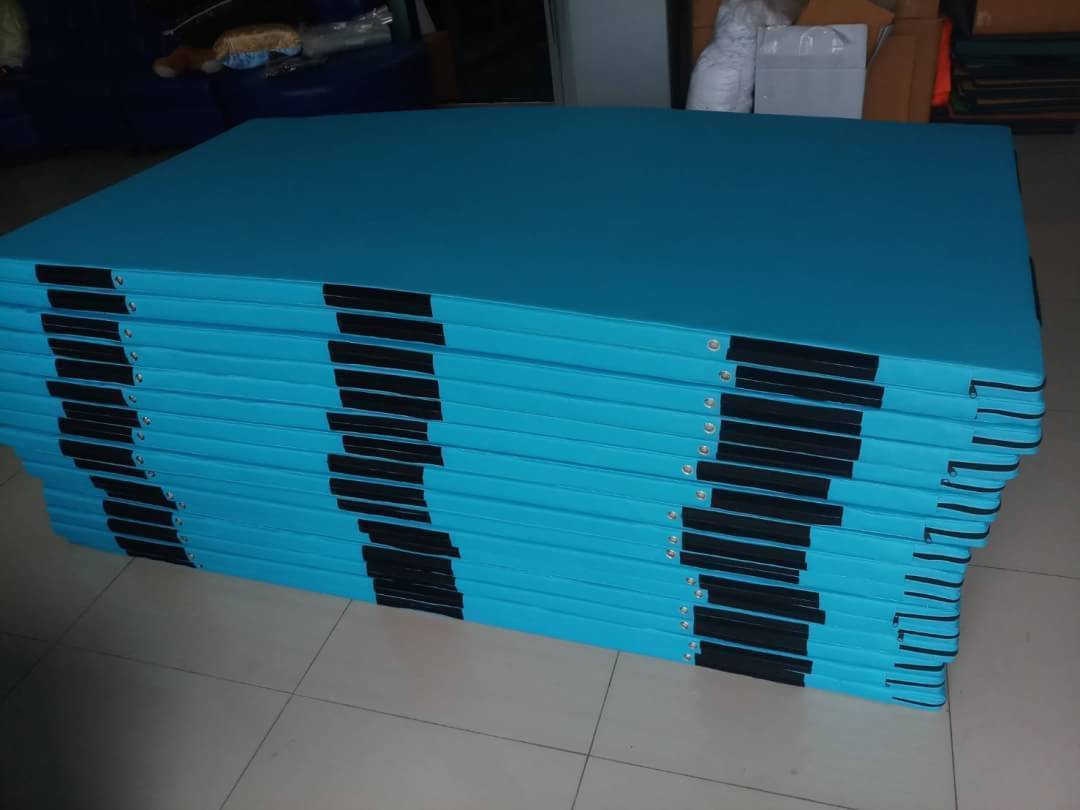 เบาะยิมนาสติกวัสดุ epe foam ขนาด100x200cm หนา4cm