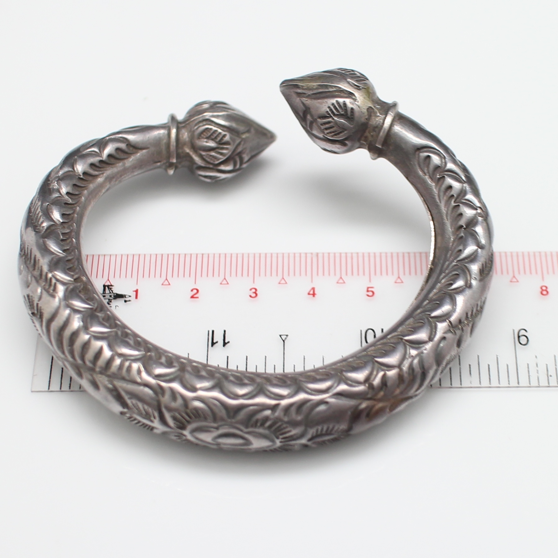 SI0004 กำไลเงินหัวบัว เงินแท้ 92.5 % นน. 29.5 กรัม เส้นผ่านศูนย์กลาง 5.5 cm.