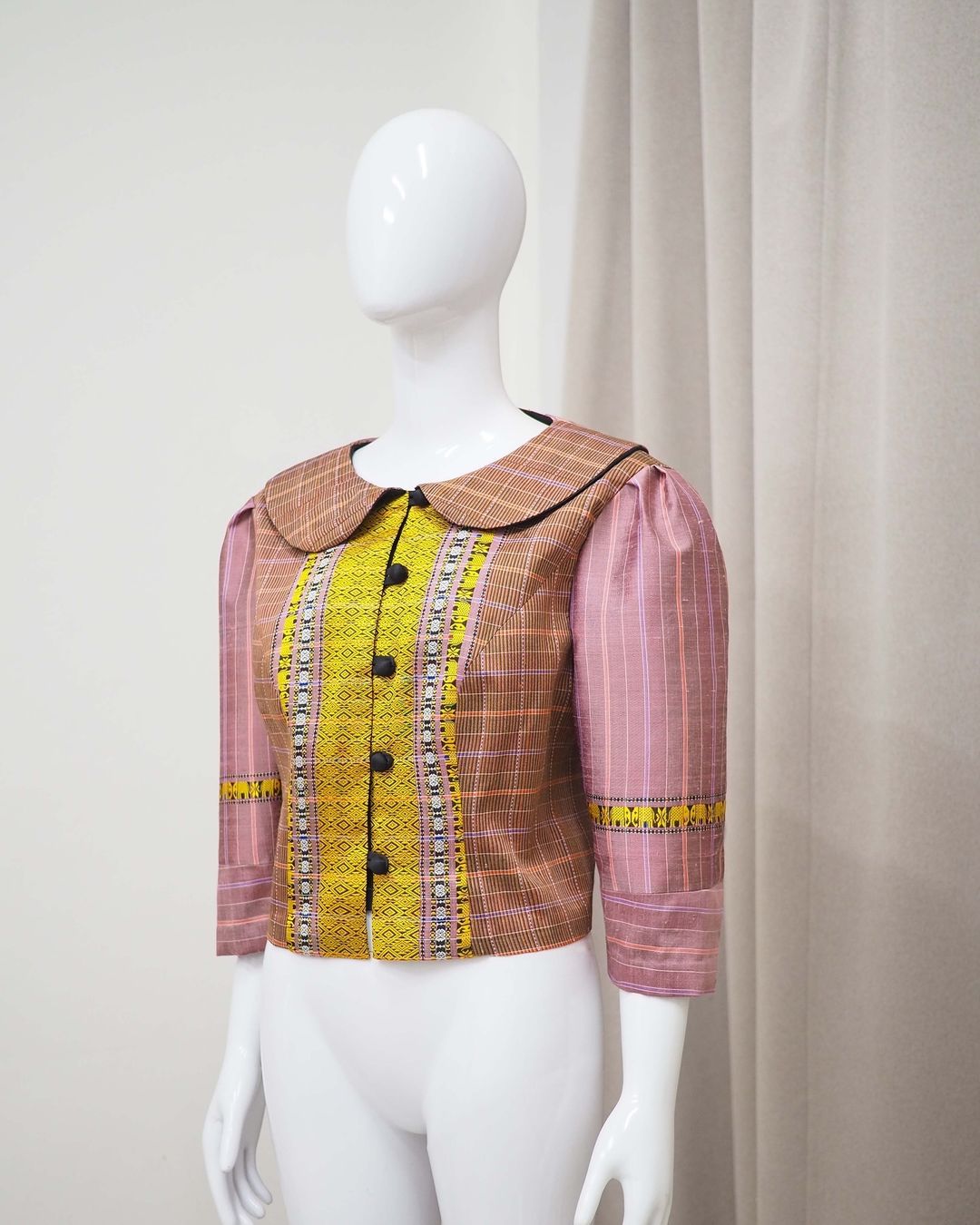 แบบตัด เสื้อผ้าไหม (ไม่รวมผ้า) ตามแบบ รหัส CUT-JHN-0718671