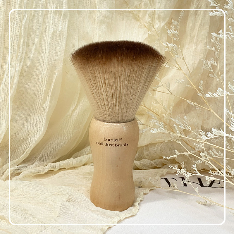 แปรงปัดฝุ่นเล็บ ด้ามไม้ ใช้สำหรับปัดฝุ่นผง ขนนุ่มมาก แบรนด์ Lorossi