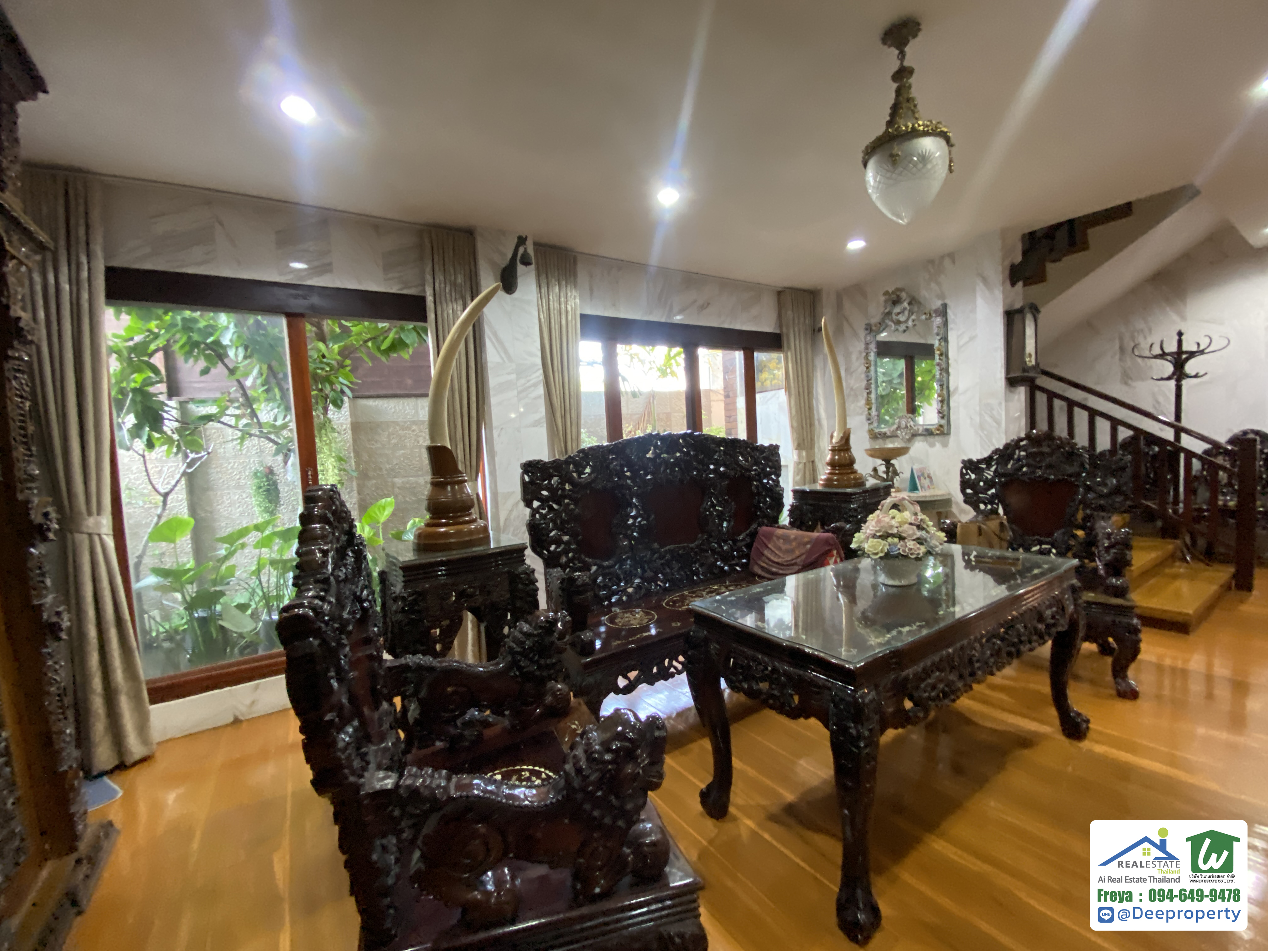 ขายบ้านเดี่ยว 3 ชั้น พหลโยธิน ซ.24 บ้านเรือนมณี ที่ดิน 185 ตรว. บ้านเรือนไทยประยุค บ้านหรูใจกลางเมือง พื้นที่ 1,000 ตรม ตกแต่งครบ.