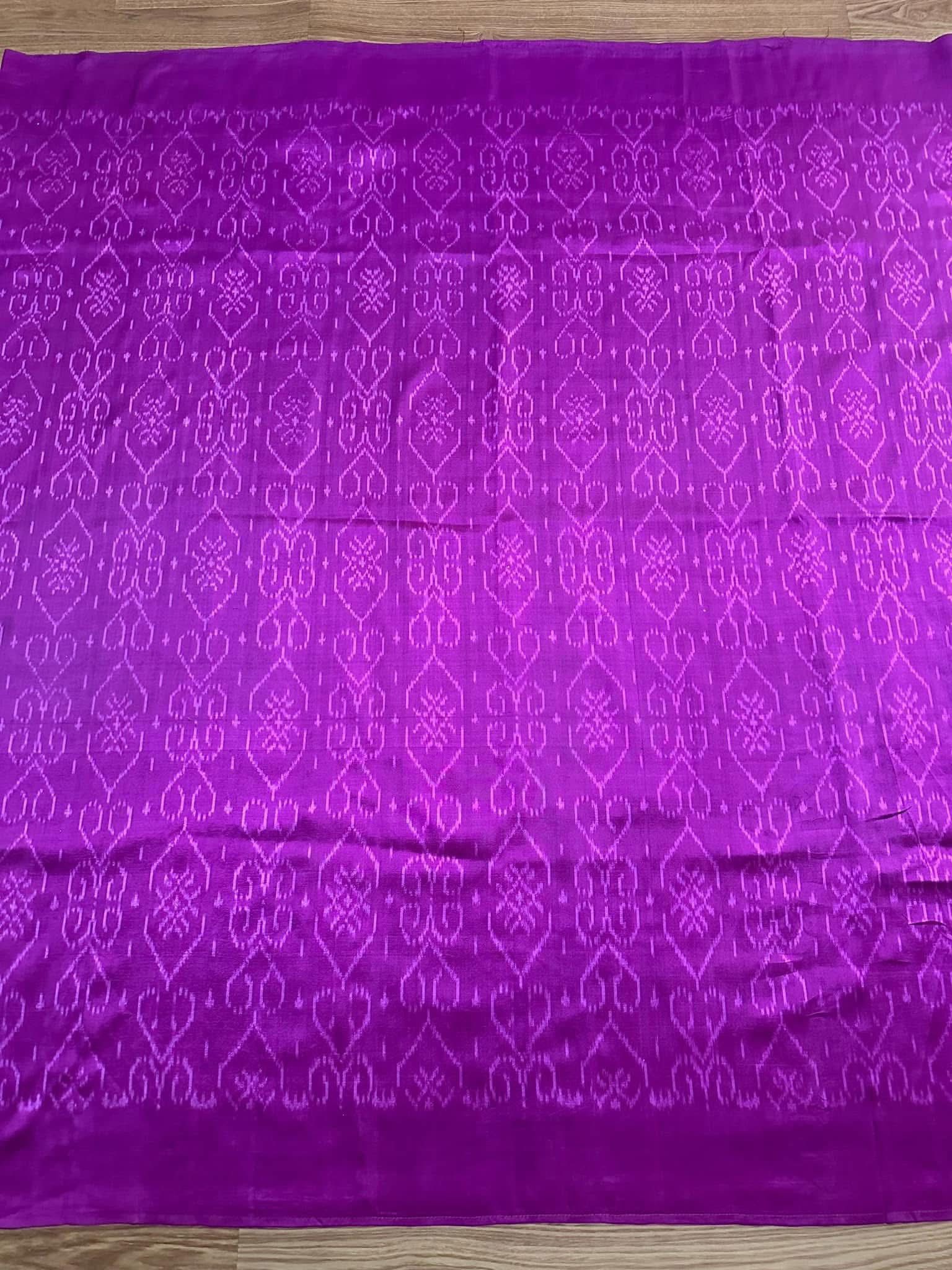 ซิ่น ไหมมัดหมี่ ผ้าปาโตล่า ขนาด 120x220ซม. พื้นสีชมพูม่วง รหัส N9-SIL-051768A3