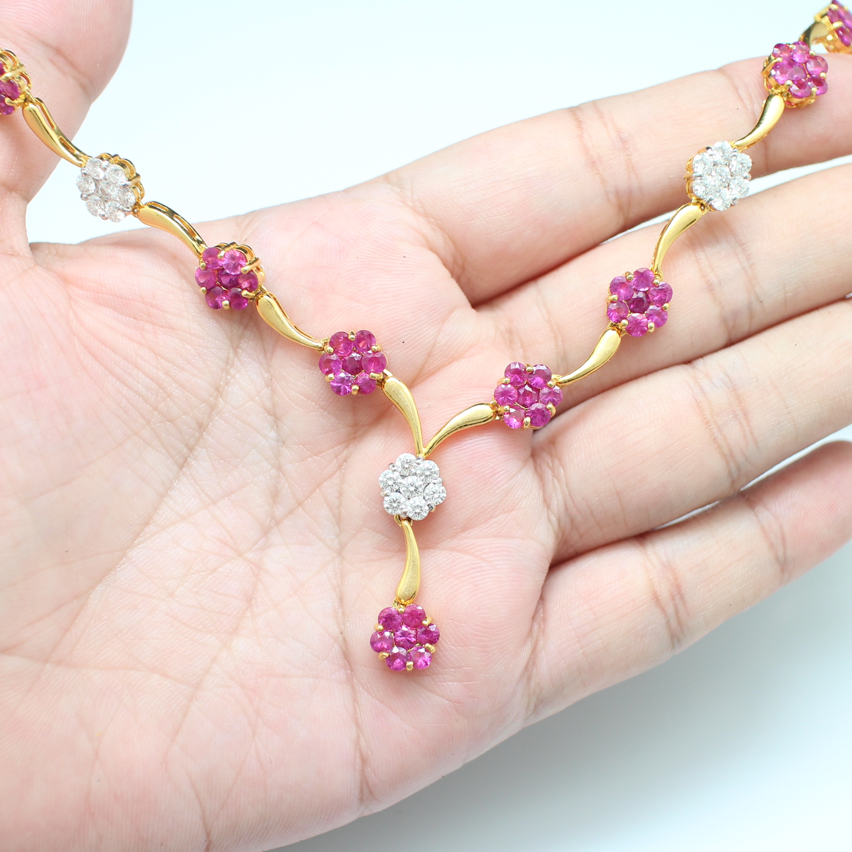 NL25099 สร้อยคอทับทิมดอกไม้ ประดับเพชรแท้ 21 เม็ด 1.68 กะรัต ทองแท้ 18k นน.รวม 29 กรัม ยาว 16 นิ้ว ทับทิมสวยมาก