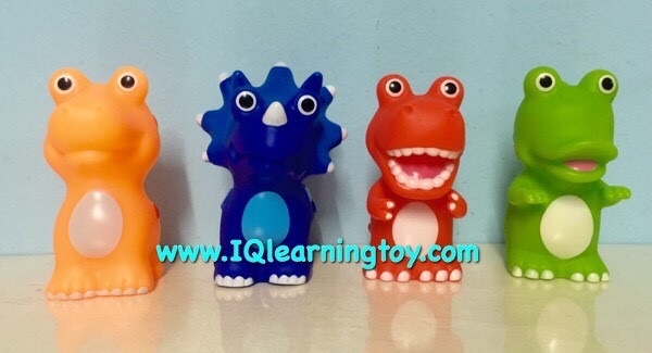 ตุ๊กตายางรูปไดโนเสาร์ 4 ตัว น่ารัก สีสันสดใส บีบมีเสียง เล่นน้ำได้ ช่วยพัฒนากล้ามเนื้อมือ ส่งฟฟรี